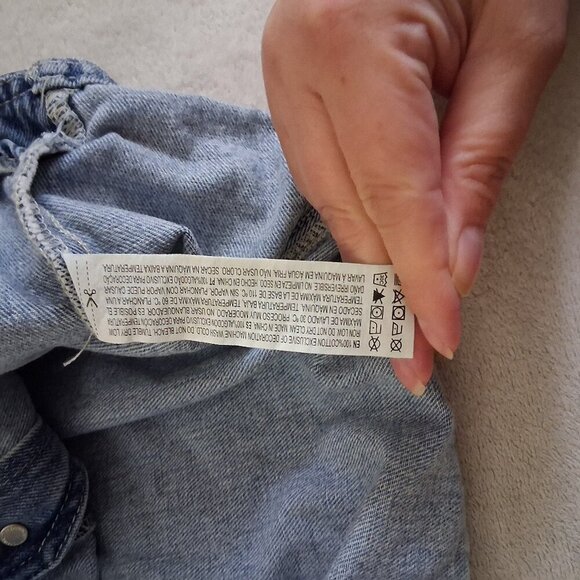 Forever 21 Women's Size Small Light Wash Button Embroidered Western Denim Vest - Picture 5 of 11